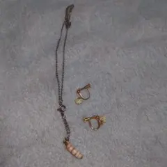 ペンダント・イヤリングセット