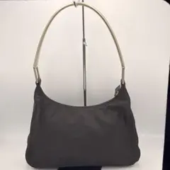 牡*蠣様 PRADA プラダ メタルハンドル バッグ - メルカリ