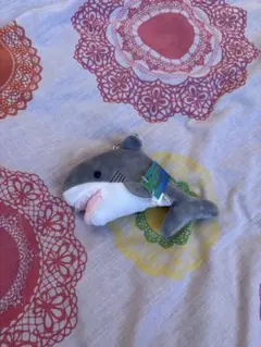 小型シャークぬいぐるみ タグ付き