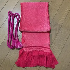 朱色の絞り帯揚げとショッピングピンクの帯締め