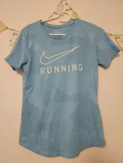 ナイキ　ランニング　Tシャツ