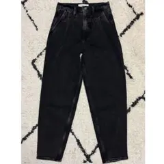 Abercrombie & Fitch 80s Mom Jeansのサムネイル