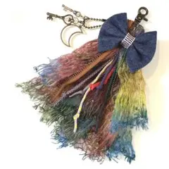 ☆SALE☆デニムリメイクタッセルキーホルダー☆バッグチャーム ハンドメイド