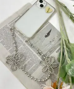 シルバー花形ストラップ　スマホショルダー