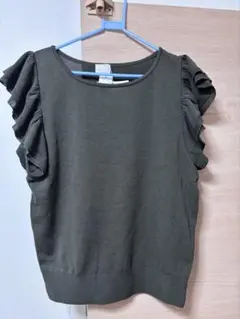 【新品】Liala×PG フリル袖ノースリニットのサムネイル