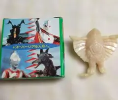 不二家 ウルトラ怪獣大決戦 スーパーリアル人形 消しゴム ベムスター 飛行体
