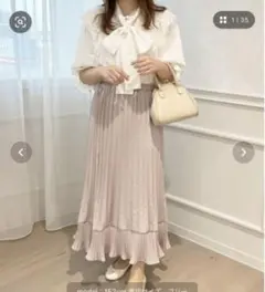 apres jour ピンクベージュ プリーツスカートのサムネイル