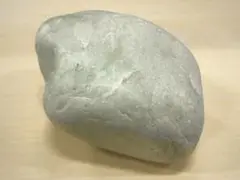糸魚川翡翠　白翠　上質海石　特大1796g