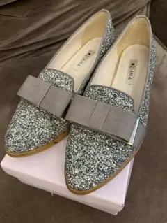 グリッターシルバーフラットシューズ