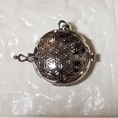 Item thumbnail for item 25fe0061-7fc6-45f8-b525-c4416ece9fac