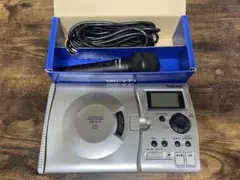 TASCAM CD-VT1 ポータブルCDボーカルトレーナー 本体 マイク付きのサムネイル