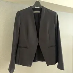 theory luxe エグゼクティブ ノーカラー　テーラード　ジャケット　濃紺のサムネイル