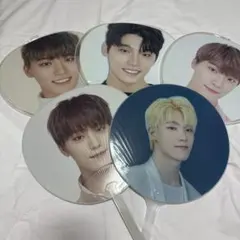 SEVENTEEN ディノ うちわ 21枚 まとめ売り メルカリ