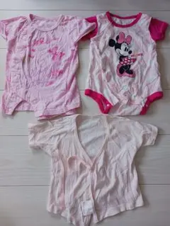 ミニーマウス、ハローキティ 半袖ボディスーツ、短肌着(COMBI) 3点セット