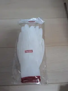 Supreme手袋　ノベルティのサムネイル