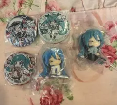 【雪ミク】肩ズンフィギュア2点　布缶バッジ3点