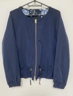 grove グローブ　レディスリバーシブル　ノーカラーナイロンブルゾン　Ｌサイズ