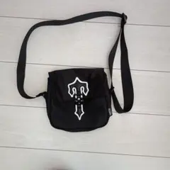 TRAPSTAR ブラックショルダーバッグ