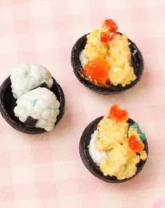 ミニチュア フェイクフード わかめおにぎり 天ぷらうどん 3個セット