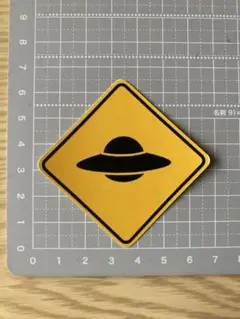 Item thumbnail for item 7cf62504-85cb-4b57-9c48-e204c5761080