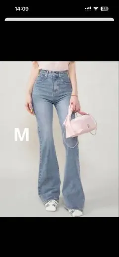 完売 ダーリッチフレアデニムパンツ ブーツカットのサムネイル