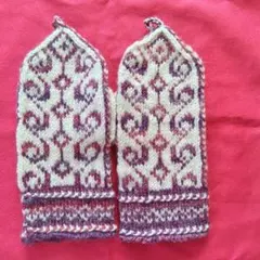 手編みの手袋　ミトン　ラトビア柄　ウール毛糸　送料込み　新品　A