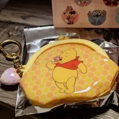 新品　ディズニーストア　シークレット　がま口ポーチ　プーさん
