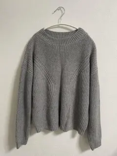 FOREVER 21 グレー 長袖ニット Mサイズ