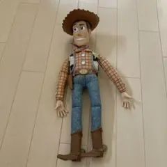 トイストーリー　ウッディ人形