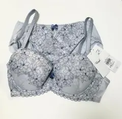 Item thumbnail for item 77b79071-7b49-48d4-afb1-712a058e01ac