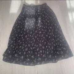 earth music &ecology アース　スカート　花柄　黒　ブラック