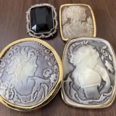浮彫り女性像のブローチ　ヴィンテージ　4点まとめ売り