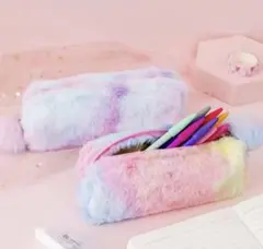 レインボー　ふわふわ　もこもこ　ペンケース　ポーチ　筆箱　癒し