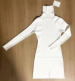 リブニットワンピース　白　ホワイト　ニットワンピース ミニ タイトワンピース
