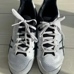 asics ホワイト/ネイビー スパイクシューズ