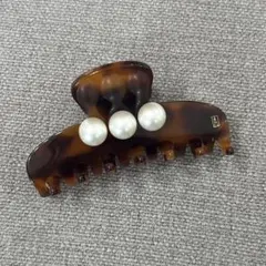 新品ALEXANDRE DE PARIS ヘアクリップ べっ甲柄 パール M - メルカリ