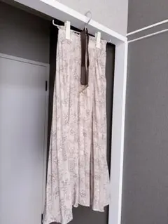 花柄　プリーツ　ロングスカート　Mサイズのサムネイル