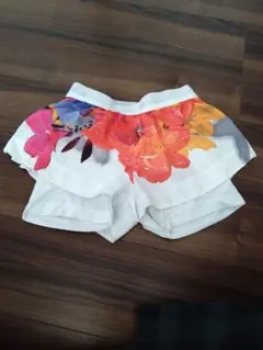 アディダスバイステラマッカートニー　ショートパンツ