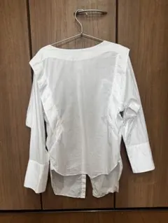 FUMIKA UCHIDA バックオープンシャツ　36のサムネイル