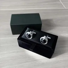 Item thumbnail for item b617a4ff-5cb2-48b3-8d83-991e71b44994