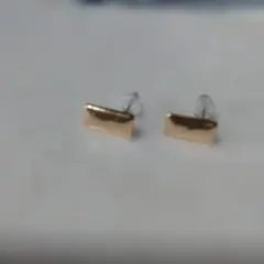 ゴールド シンプル バーピアス
