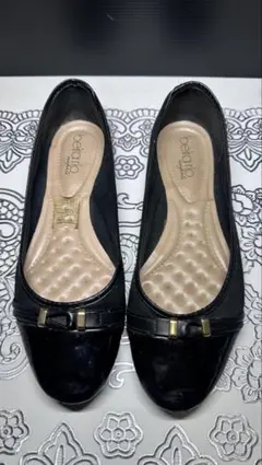 ブラックフラットパンプス ゴールド装飾25.5cm