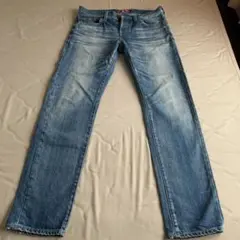 ライトブルーストレートデニムパンツ