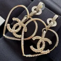 CHANEL ハート ピアス