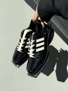 adidas FORUM SQ W CBLACK/CREWHT/GOLDMT - メルカリ