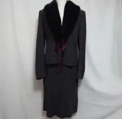 美品　ローラアシュレイ　付け襟が素敵なスカートスーツセットアップ黒　13号、9号