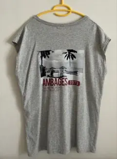 SM2 AMBAGES プリントTシャツ グレーのサムネイル