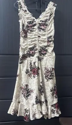 L'EST ROSE 花柄ノースリーブワンピース