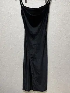 美品　ロングキャミドレス　ベロア　スリット入り　黒ワンピ　上品　綺麗　パーティ