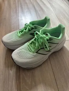 New Balance 1080 v14 27cm 2E グリーン